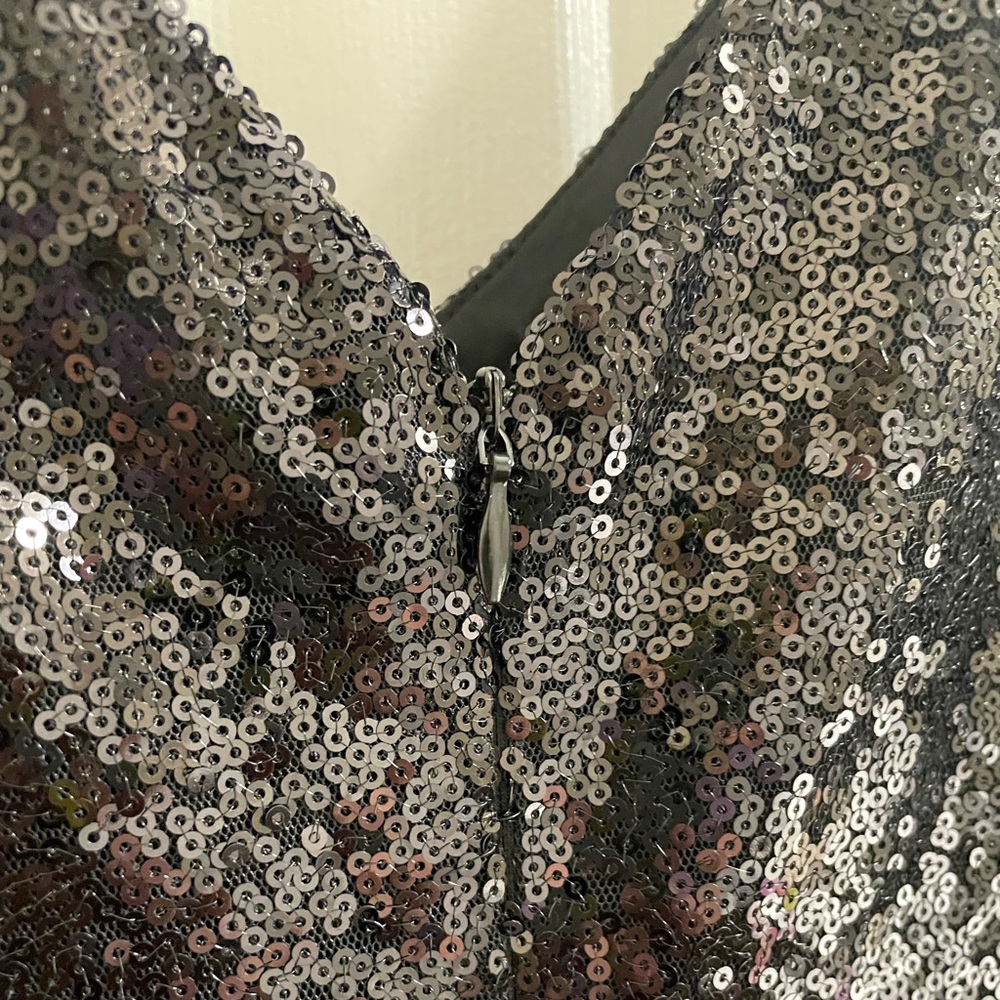 ~Lulus Sequin Dress, black. Size Medium. NWT - Picture 9 of 14